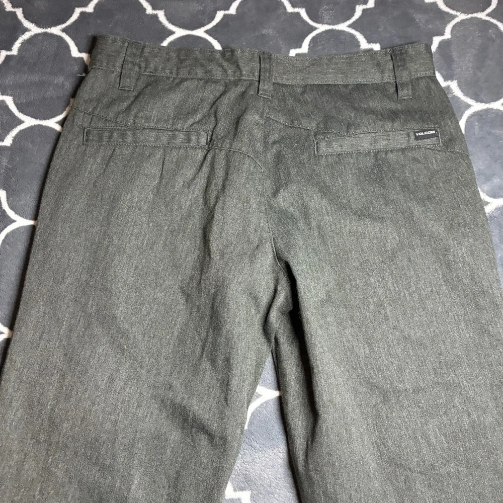 Volcom Frickin Modern Fit Chino Pants Mens 30 Charcoal Gray Heather A11313S1